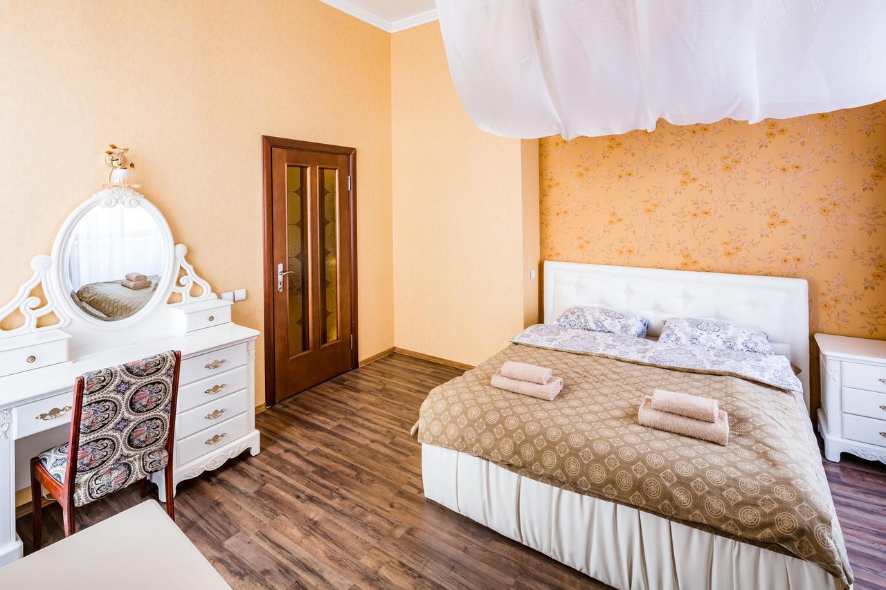2 Virmens'Ka Apartment Lviv Extérieur photo