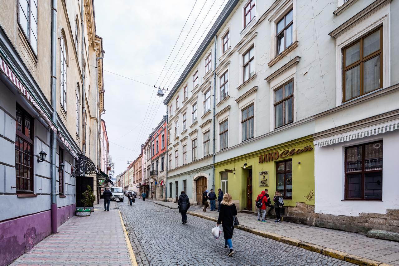2 Virmens'Ka Apartment Lviv Extérieur photo