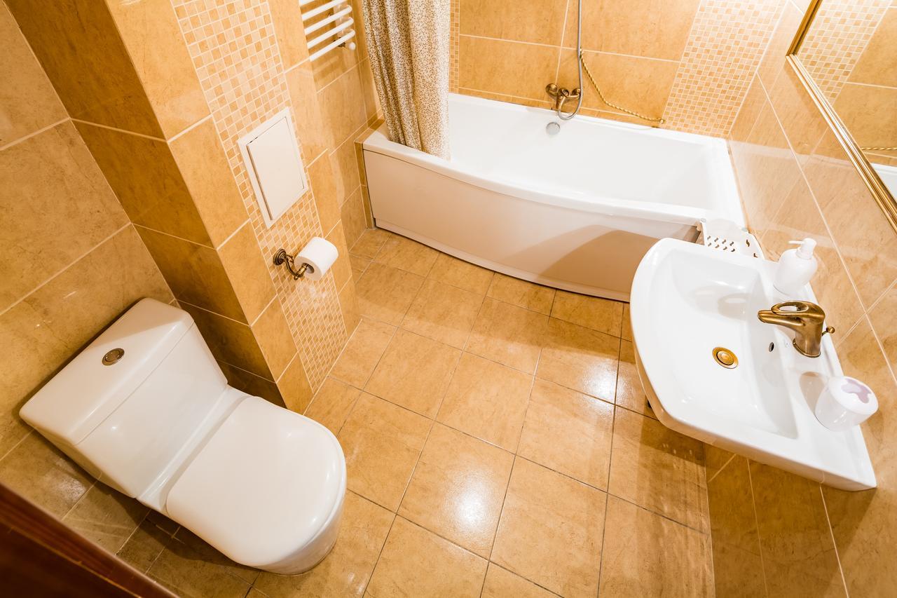 2 Virmens'Ka Apartment Lviv Extérieur photo